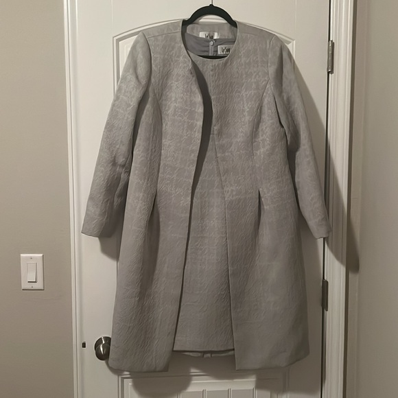 Le Suit Women's Jacquard Long Jacket & Sheath Dress, Platinum - Picture 2 of 2